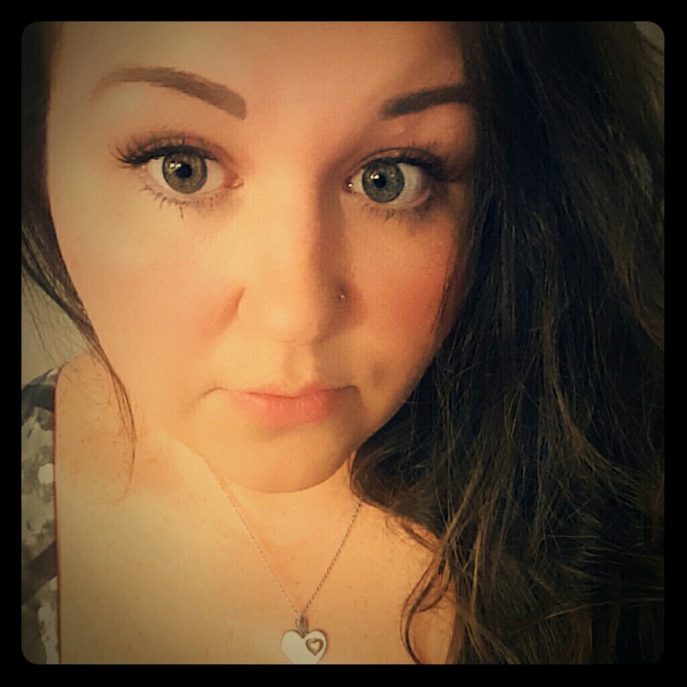 Meet your Posher, Cami